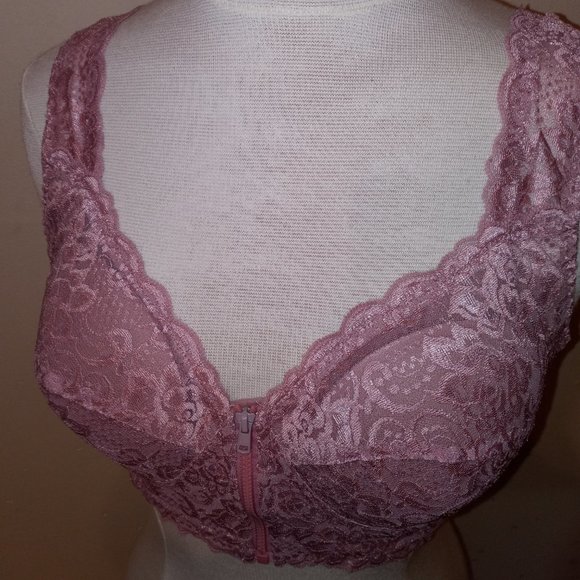 Pink Lace Bra - Picture 6 of 11